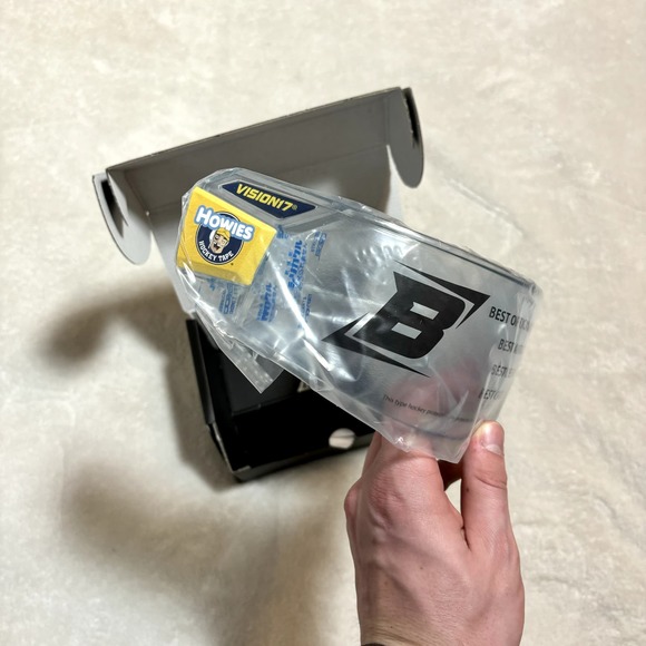 Howies Hockey Pro Cut Vision17 Small Hockey Visor - Picture 1 of 4